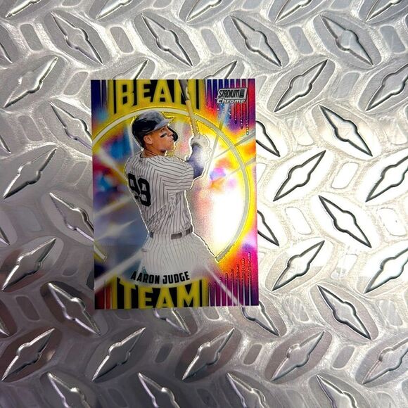 BT-12 Topps Stadium Club Chrome Beam Team Aaron Judge mint Condition - Picture 1 of 3